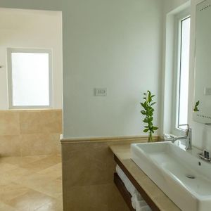 Studio Villa Ocean View